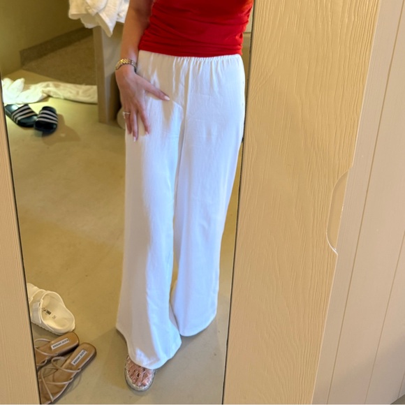 Satin Effect White Pants - Picture 2 of 3